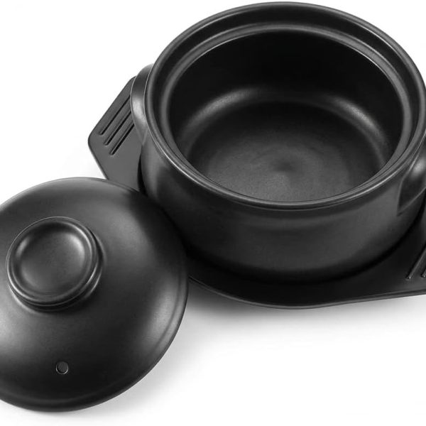 Korean clay cooking pot set with lid and trivet, 38 oz heat-resistant ceramic for soups and stews.