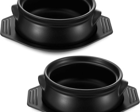 Korean clay cooking pot set with tray, 38 oz ceramic sizzling hot pot for stews and noodles.
