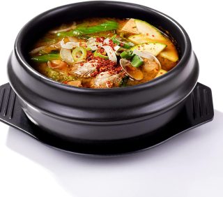 Korean stone bowl with tray, 37.1 oz capacity, dishwasher and microwave safe.
